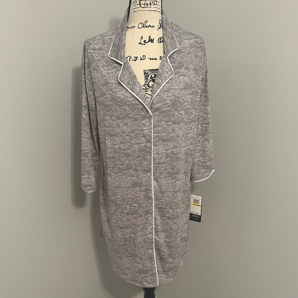 Jones New York Other - Jones New York Signature Robe NWT